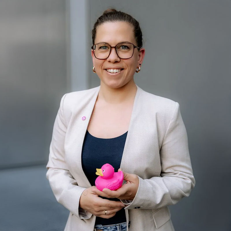 Nadine Harms-Bichler | Ansprechpartnerin von Der Bad Profi Deutschland Nadine Harms-Bichler | Ansprechpartnerin von Der Bad Profi Deutschland